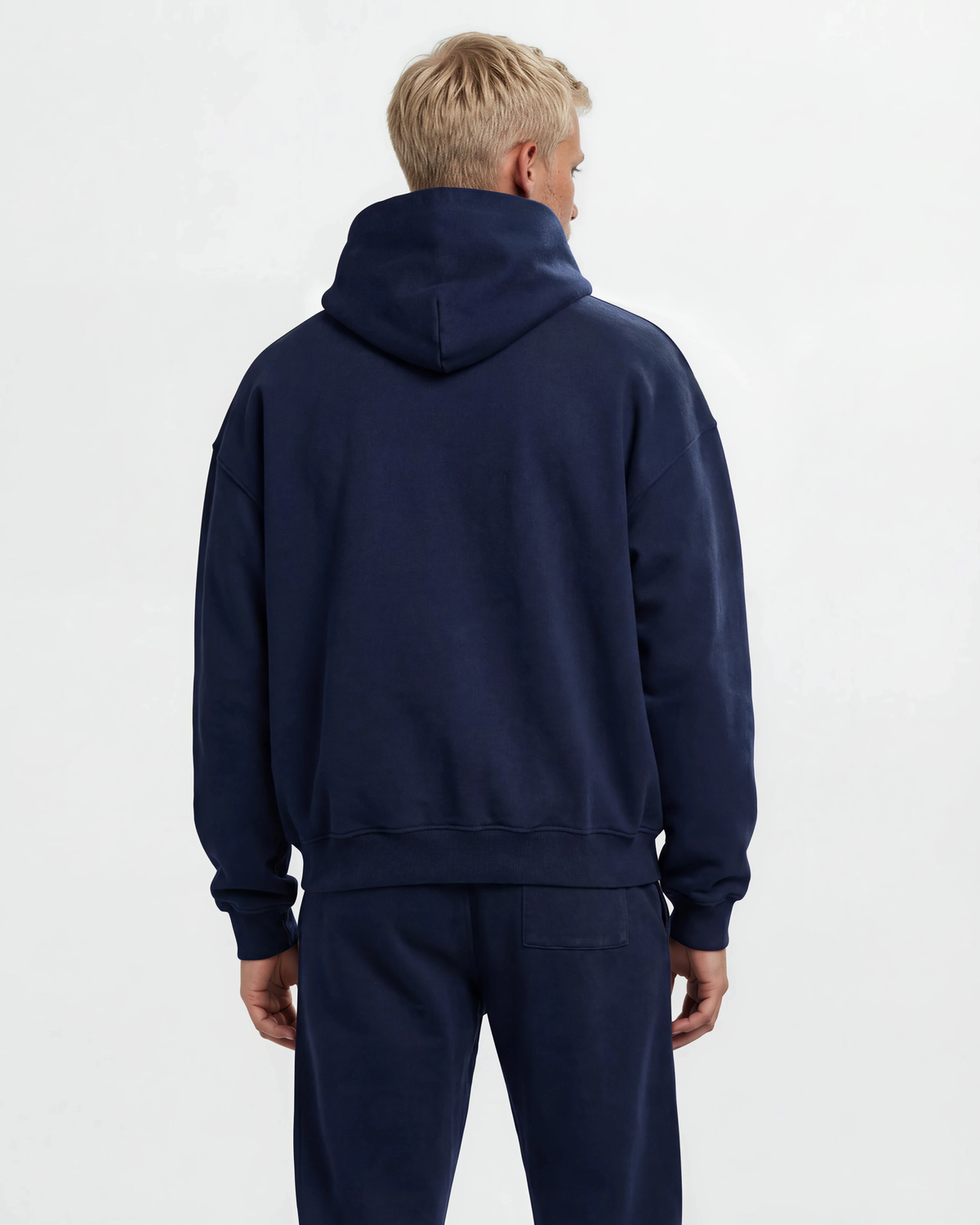 THE NAVY HOODIE